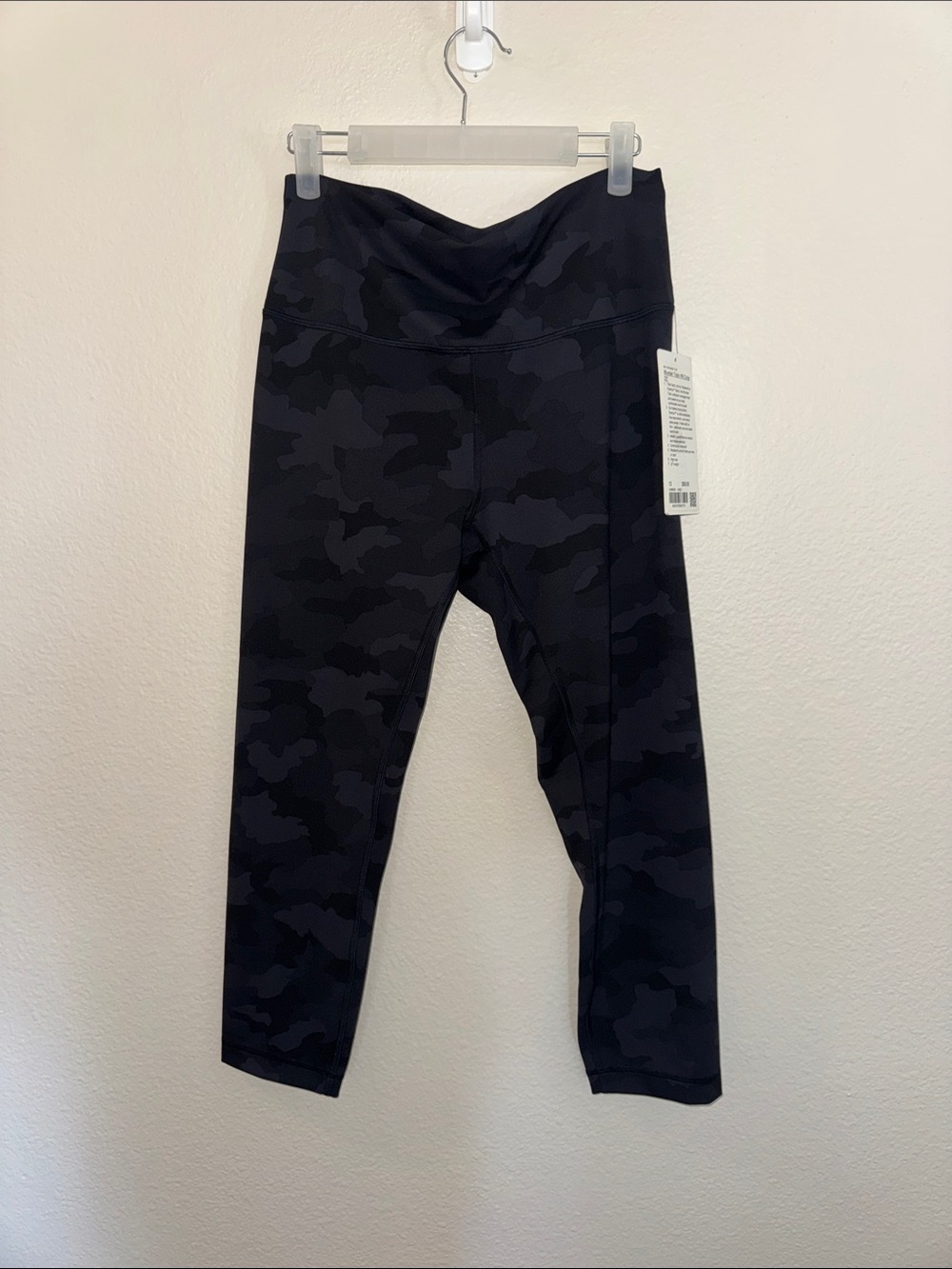 Lululemon NWT Wunder Train HR Crop 23”